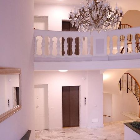 Aparthotel Le Sirene - Chalet ติโวลี ภายนอก รูปภาพ