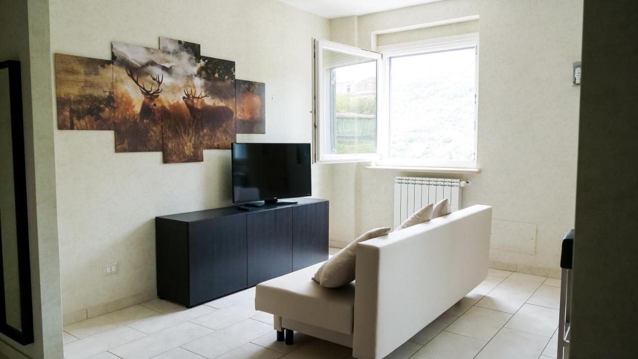 Aparthotel Le Sirene - Chalet ติโวลี ภายนอก รูปภาพ